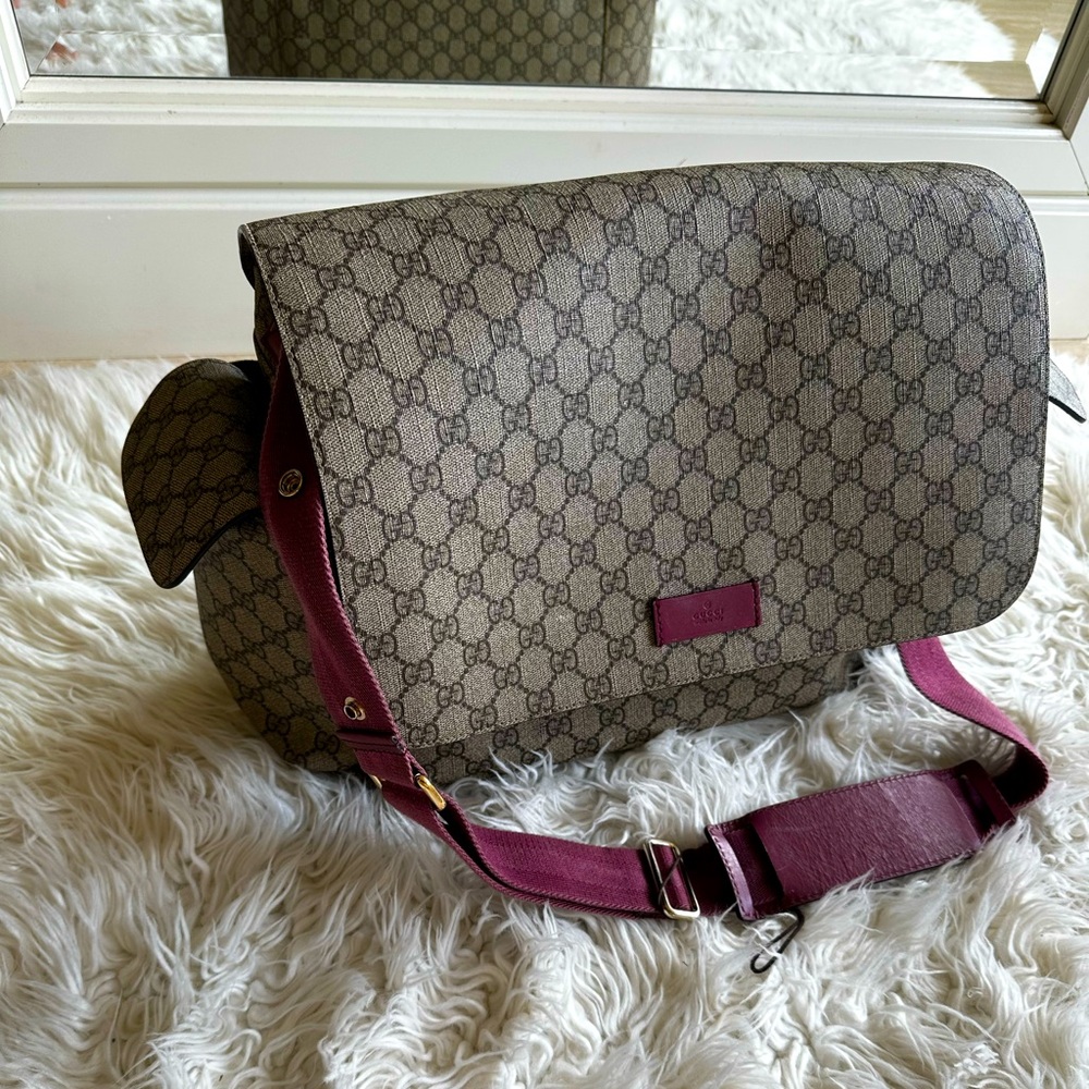 Gucci diaper bag- no diaper mat included